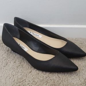 New! Size 7.5 Mia Flats with small wedge
